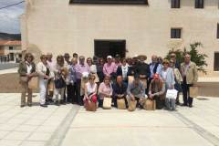Foto-de-grupo-en-el-museo-al-Cordero-Segureno